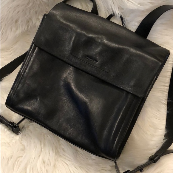 Black leather DKNY letter box back pack - Picture 8 of 8